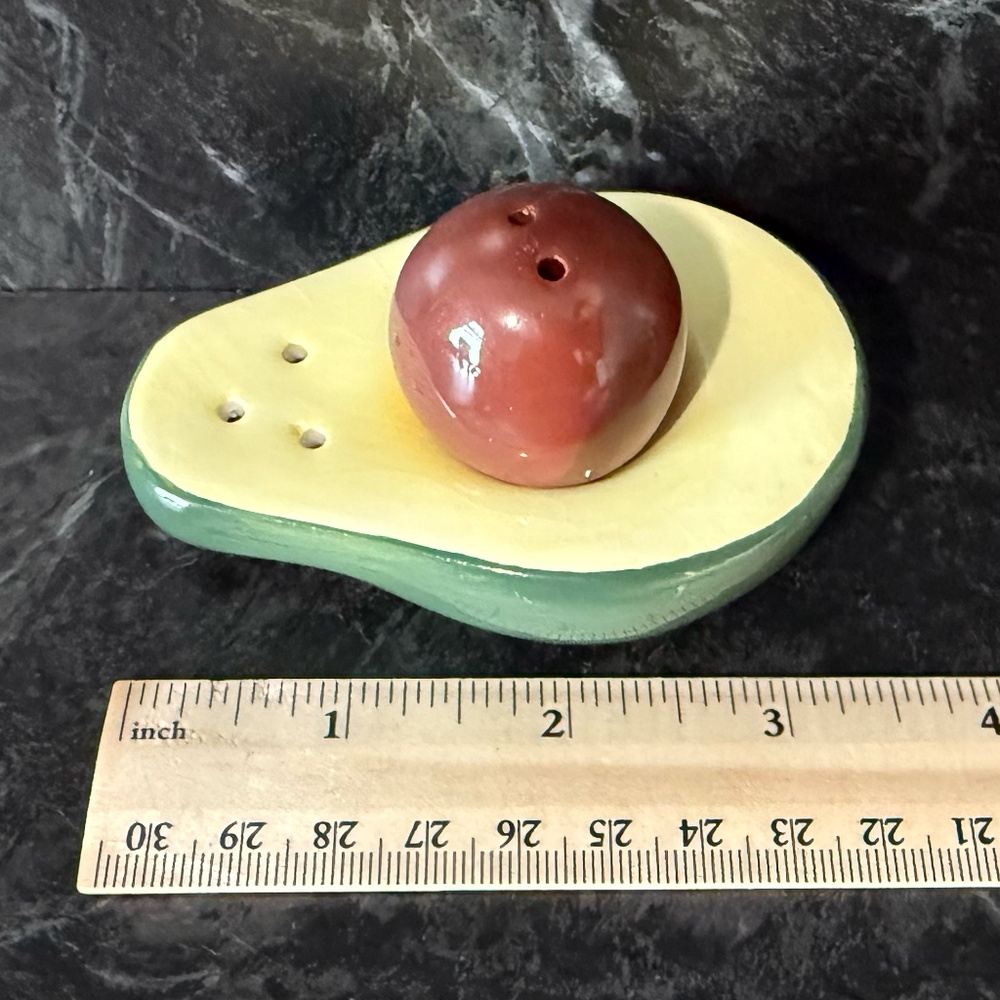 Avocado & Pit Salt and Pepper Shakers - Picture 4 of 11